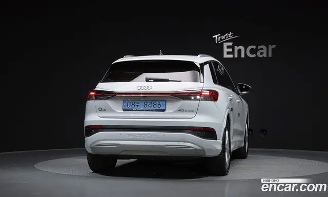 Audi Q4 e-tron 2023 0.2 автомат (гидро), миниатюра 4