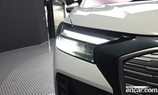 Audi Q4 e-tron 2023 0.2 автомат (гидро), миниатюра 8