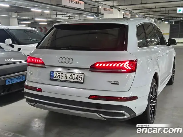 Audi Q7 2021 3.0 автомат (гидро), миниатюра 3