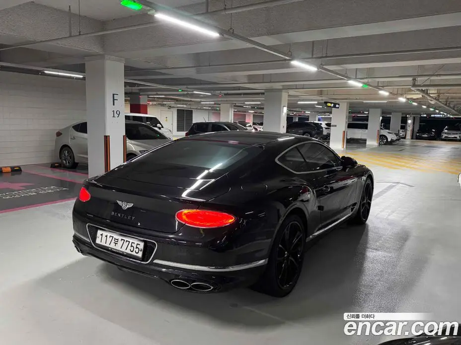 Bentley Continental 2020 4.0 автомат (гидро), фото 4