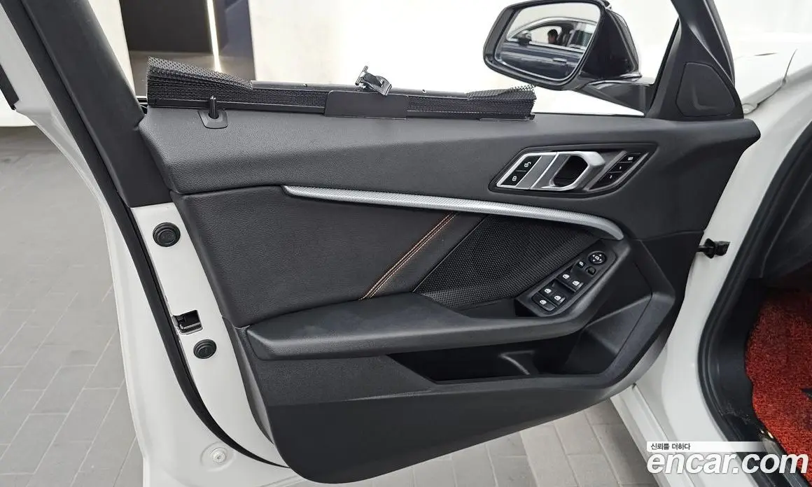 BMW 1 серия 2021 2.0 автомат (гидро), фото 14