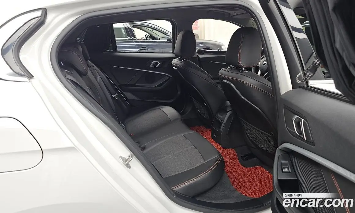 BMW 1 серия 2021 2.0 автомат (гидро), фото 18