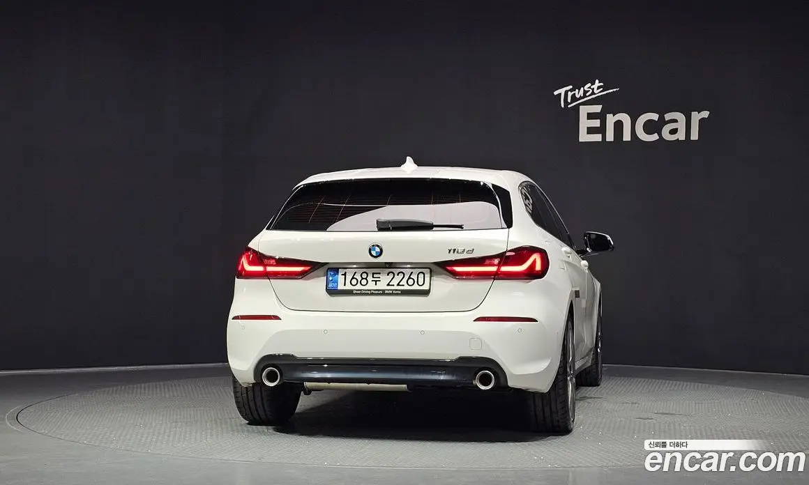 BMW 1 серия 2021 2.0 автомат (гидро), фото 4