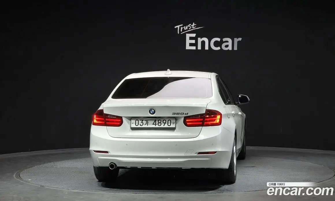 BMW 3 серия 2015 2.0 автомат (гидро), фото 4 BMW 3 серия 2015 2.0 автомат (гидро), фото 4