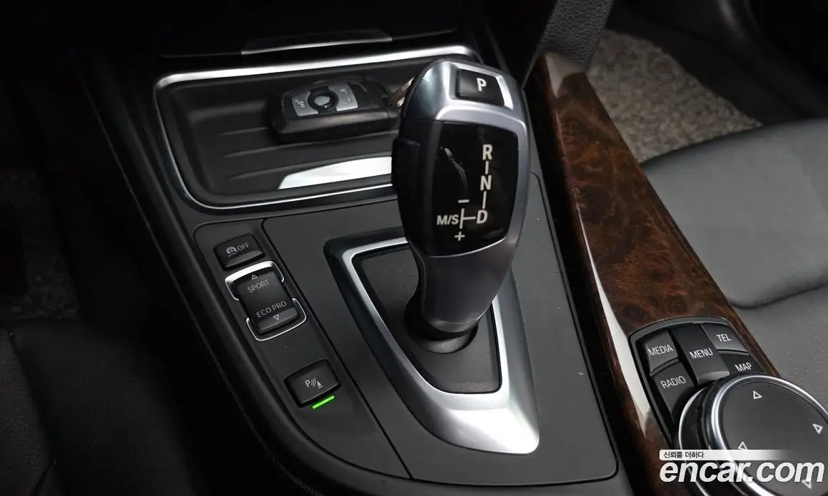 BMW 3 серия 2015 2.0 автомат (гидро), фото 9 BMW 3 серия 2015 2.0 автомат (гидро), фото 9