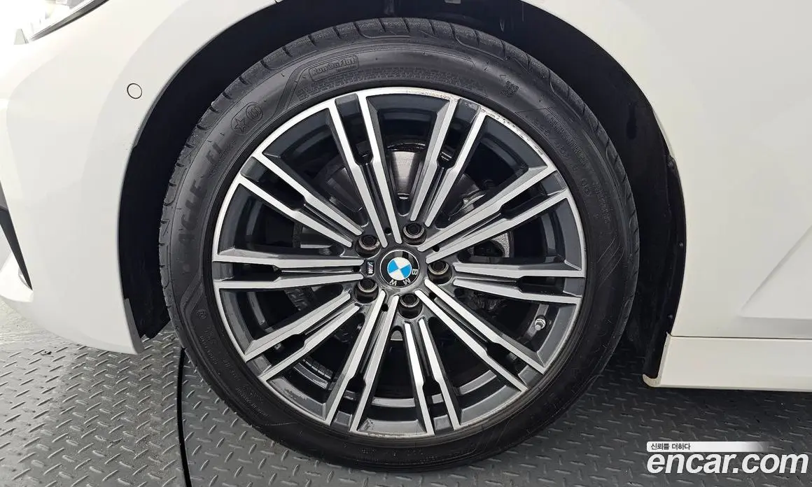 BMW 3 серия 2021 2.0 автомат (гидро), фото 5