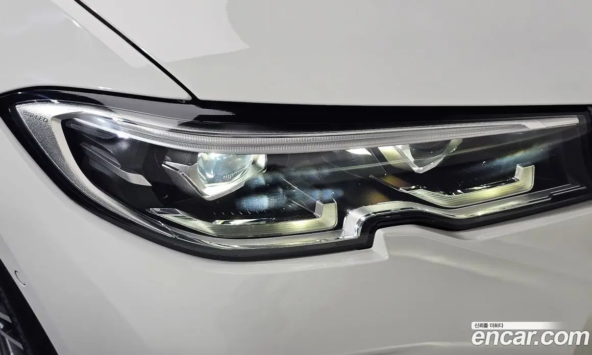 BMW 3 серия 2021 2.0 автомат (гидро), фото 8