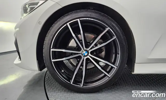 BMW 3 серия 2022 2.0 автомат (гидро), миниатюра 5
