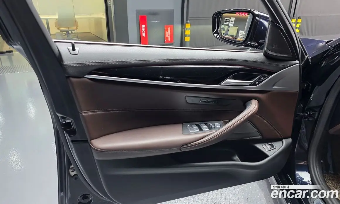 BMW 5 серия 2023 2.0 автомат (гидро), фото 14