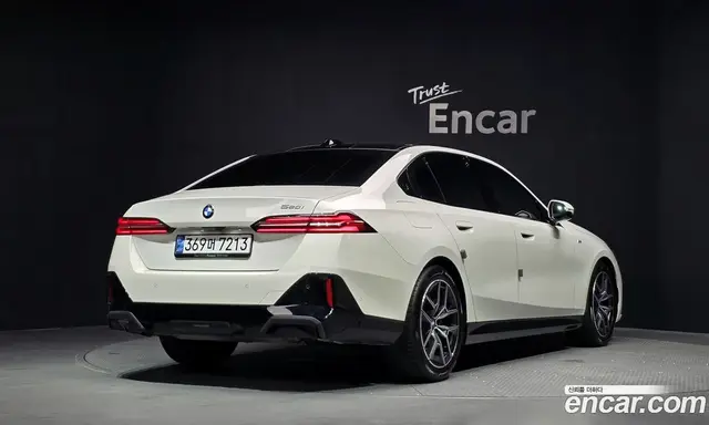 BMW 5 серия 2024 2.0 автомат (гидро), миниатюра 2
