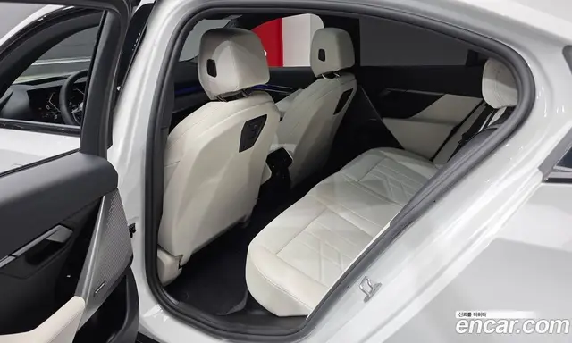 BMW 5 серия 2025 2.0 автомат (гидро), миниатюра 11