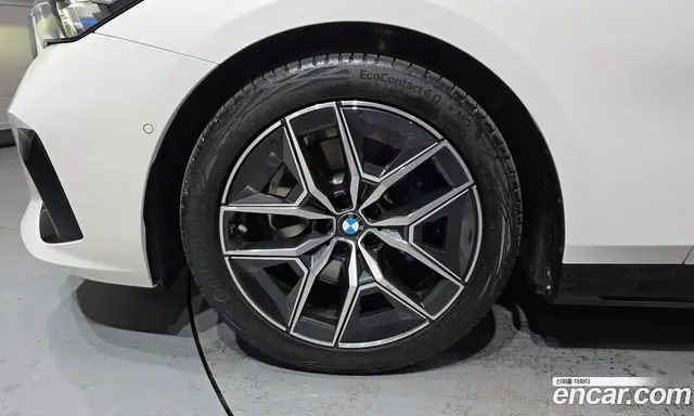 BMW 5 серия 2025 2.0 автомат (гидро), миниатюра 5