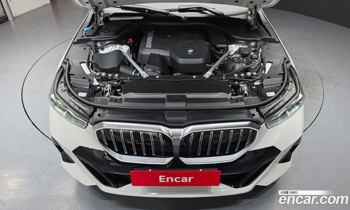 BMW 5 серия 2025 2.0 автомат (гидро), фото 6