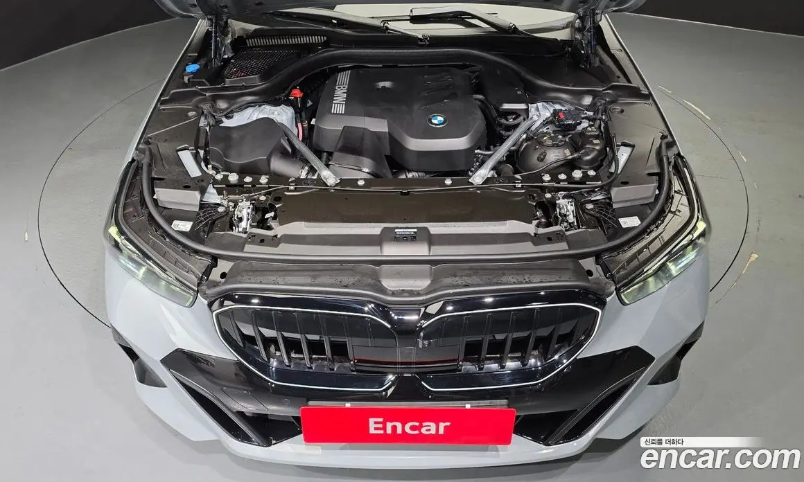 BMW 5 серия 2025 2.0 автомат (гидро), фото 6