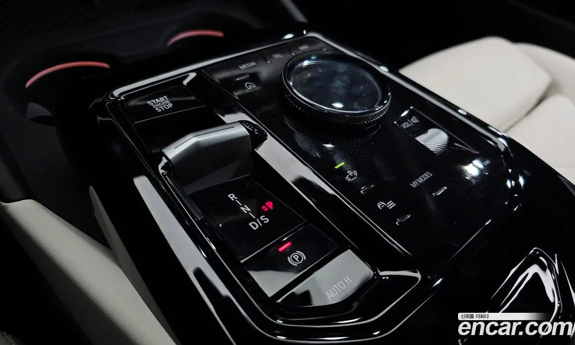 BMW 5 серия 2025 2.0 автомат (гидро), фото 9
