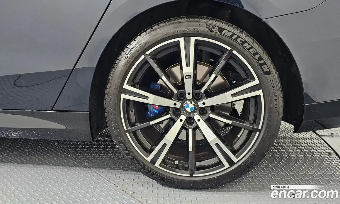 BMW 5 серия 2025 2.0 автомат (гидро), фото 6