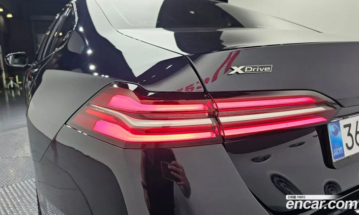 BMW 5 серия 2025 2.0 автомат (гидро), фото 8