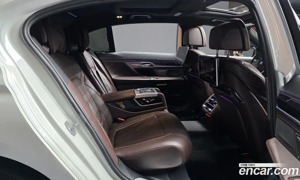 BMW 7 серия 2017 3.0 автомат (гидро), фото 11