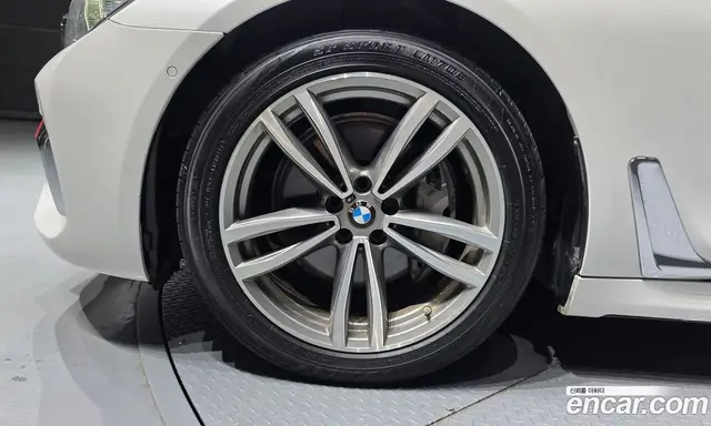 BMW 7 серия 2017 3.0 автомат (гидро), миниатюра 5
