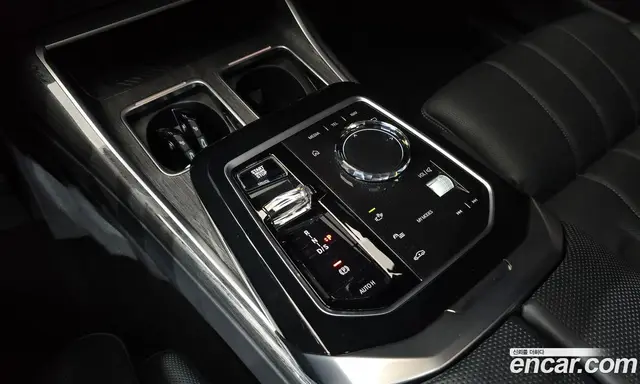 BMW 7 серия 2023 3.0 автомат (гидро), миниатюра 12