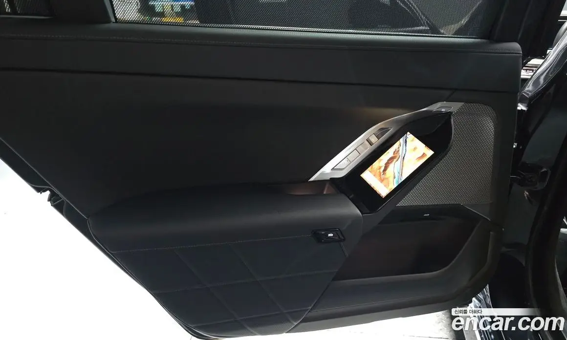 BMW 7 серия 2023 3.0 автомат (гидро), фото 15