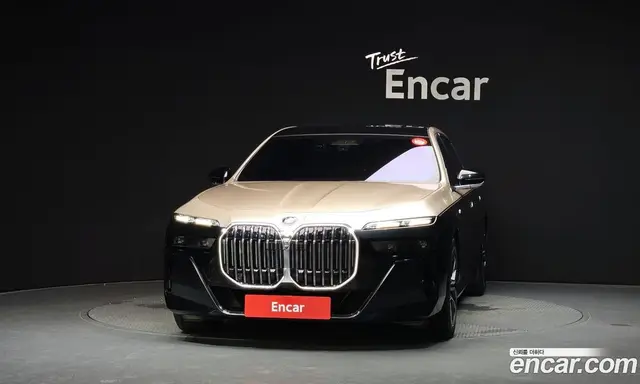 BMW 7 серия 2023 3.0 автомат (гидро), миниатюра 3