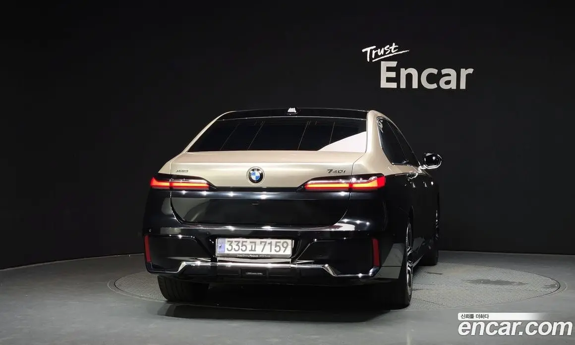 BMW 7 серия 2023 3.0 автомат (гидро), фото 4