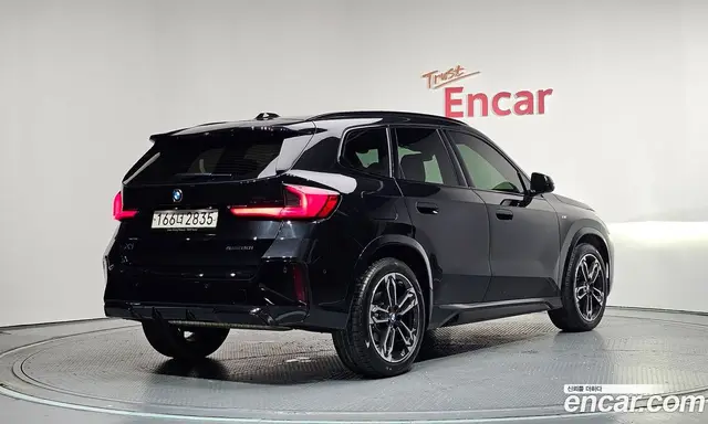BMW X1 2023 2.0 автомат (гидро), миниатюра 2