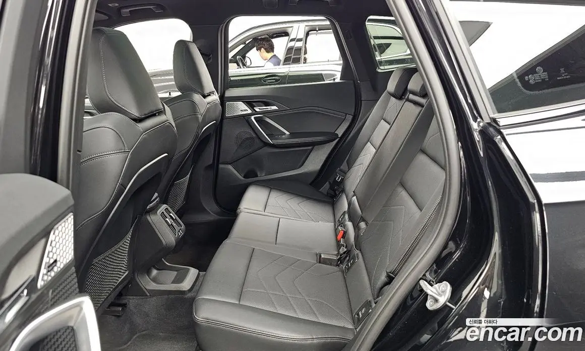 BMW X1 2023 2.0 автомат (гидро), фото 16