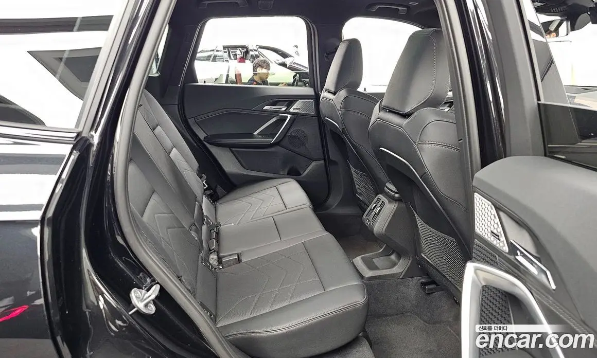 BMW X1 2023 2.0 автомат (гидро), фото 18