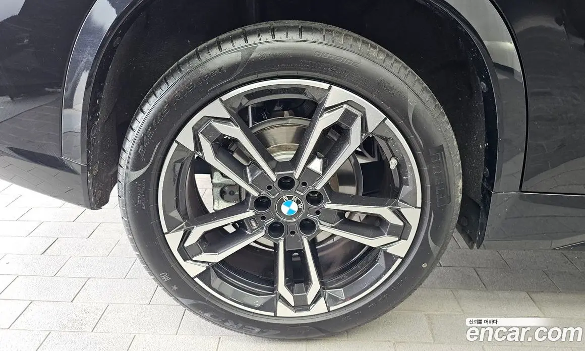 BMW X1 2023 2.0 автомат (гидро), фото 5