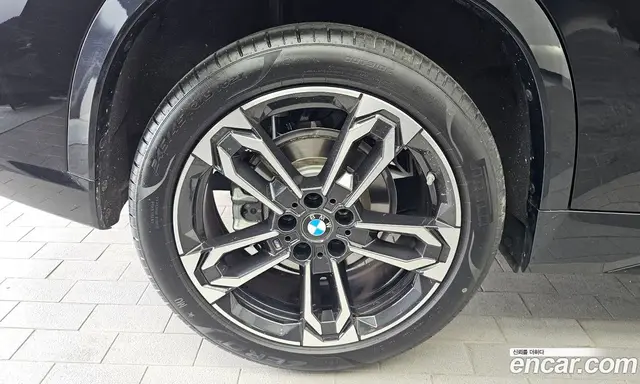 BMW X1 2023 2.0 автомат (гидро), миниатюра 5