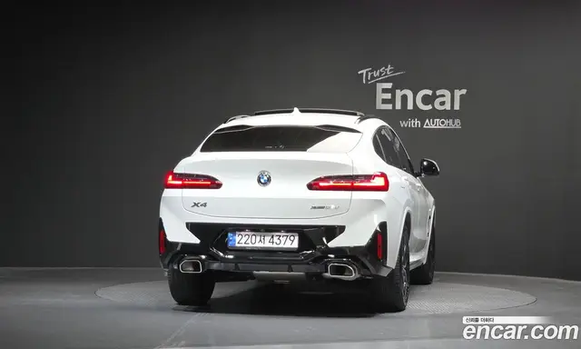 BMW X4 2023 2.0 автомат (гидро), миниатюра 4