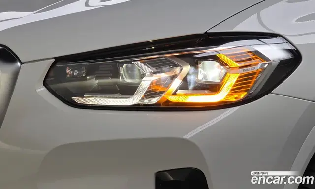 BMW X4 2023 2.0 автомат (гидро), миниатюра 8