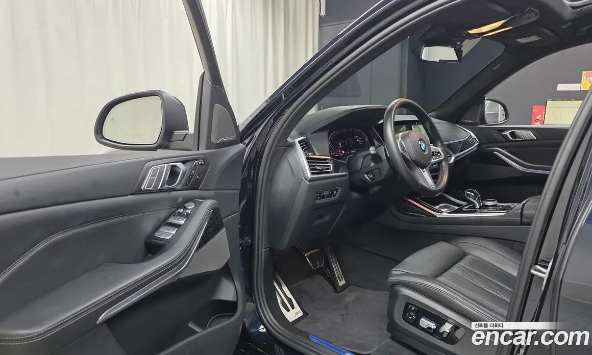 BMW X7 2022 3.0 автомат (гидро), фото 13