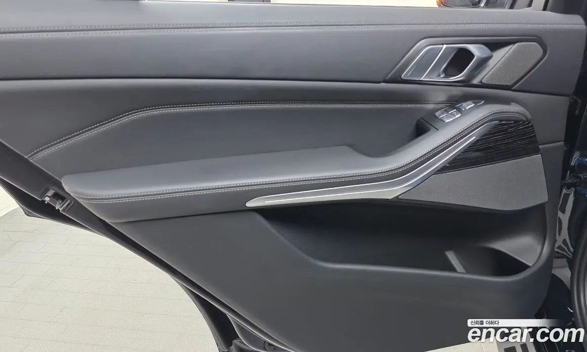 BMW X7 2022 3.0 автомат (гидро), фото 15