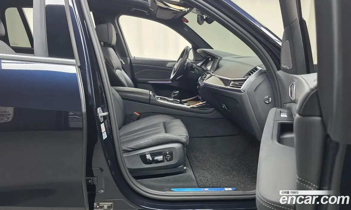 BMW X7 2022 3.0 автомат (гидро), фото 16