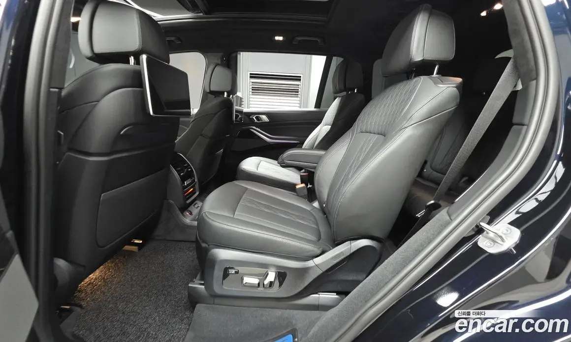 BMW X7 2022 3.0 автомат (гидро), фото 19