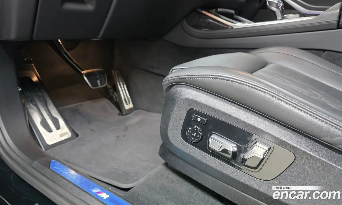 BMW X7 2022 3.0 автомат (гидро), фото 32
