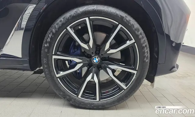 BMW X7 2022 3.0 автомат (гидро), миниатюра 7