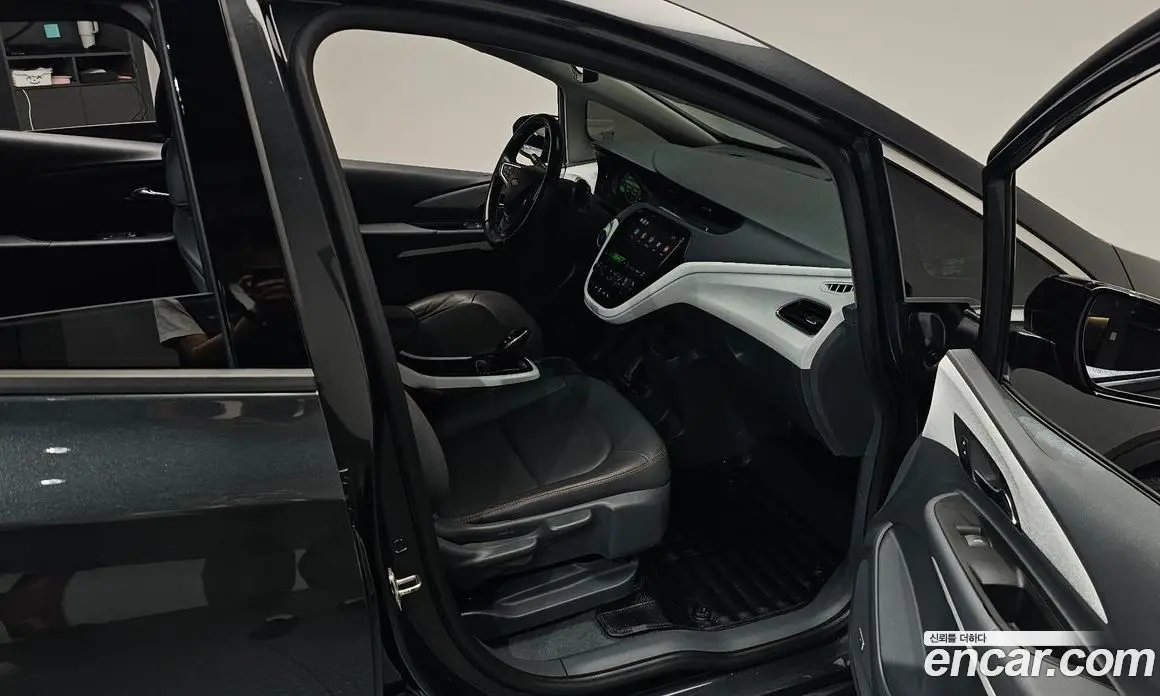 Chevrolet Bolt EV 2018 0.2 автомат (гидро), фото 11