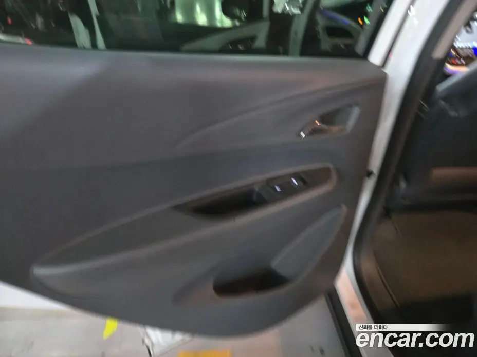 Chevrolet Bolt EV 2021 2.0 автомат (гидро), фото 15