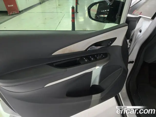 Chevrolet Bolt EV 2021 2.0 автомат (гидро), миниатюра 6