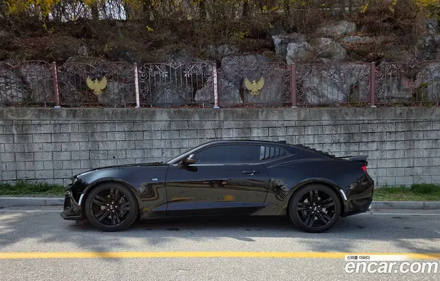 Chevrolet Camaro 2016 6.2 автомат (гидро), миниатюра 3