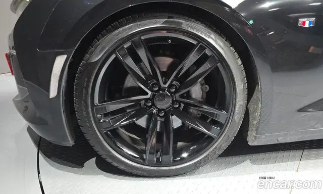 Chevrolet Camaro 2017 6.2 автомат (гидро), миниатюра 5