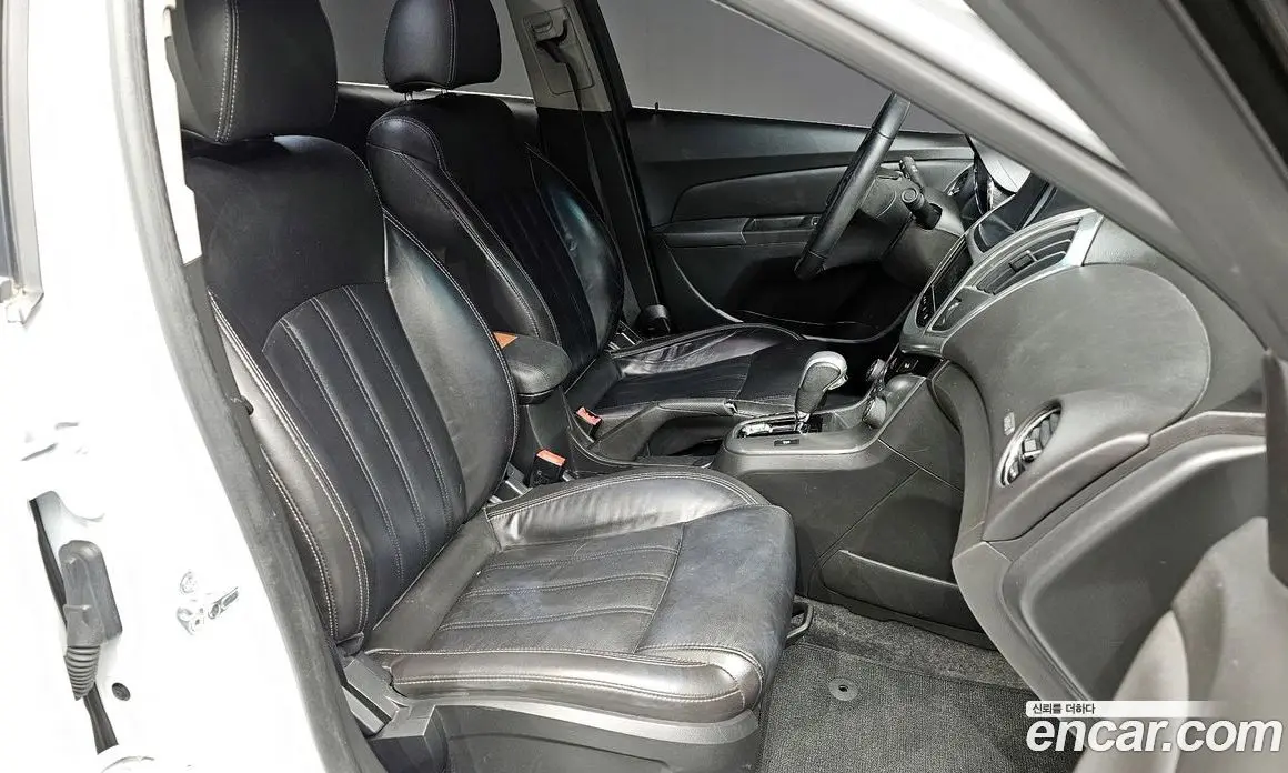 Chevrolet Cruze 2013 2.0 автомат (гидро), фото 10 Chevrolet Cruze 2013 2.0 автомат (гидро), фото 10