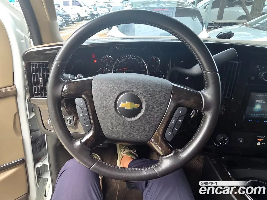 Chevrolet Express Van 2018 6.0 автомат (гидро), фото 16