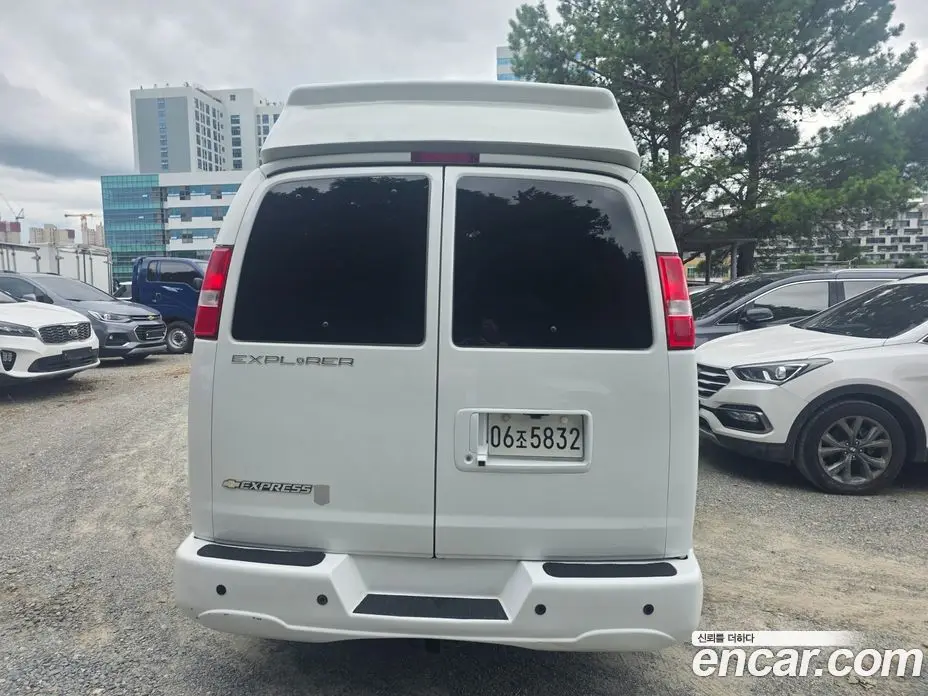 Chevrolet Express Van 2018 6.0 автомат (гидро), фото 3