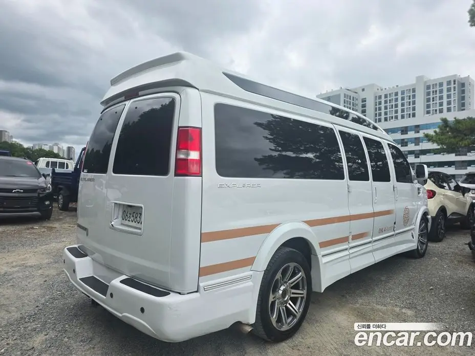 Chevrolet Express Van 2018 6.0 автомат (гидро), фото 4