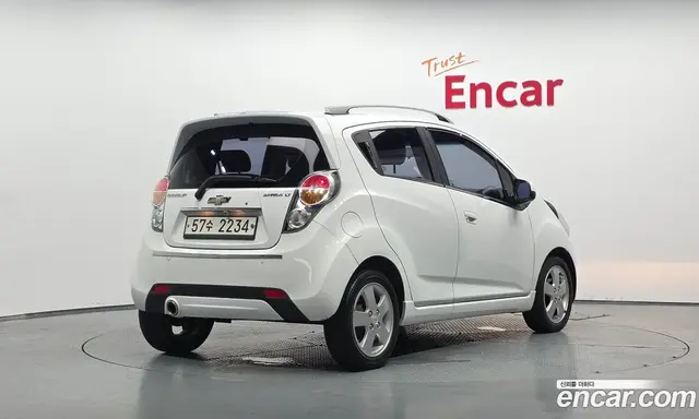 Chevrolet Spark 2012 1.0 автомат (гидро), миниатюра 1